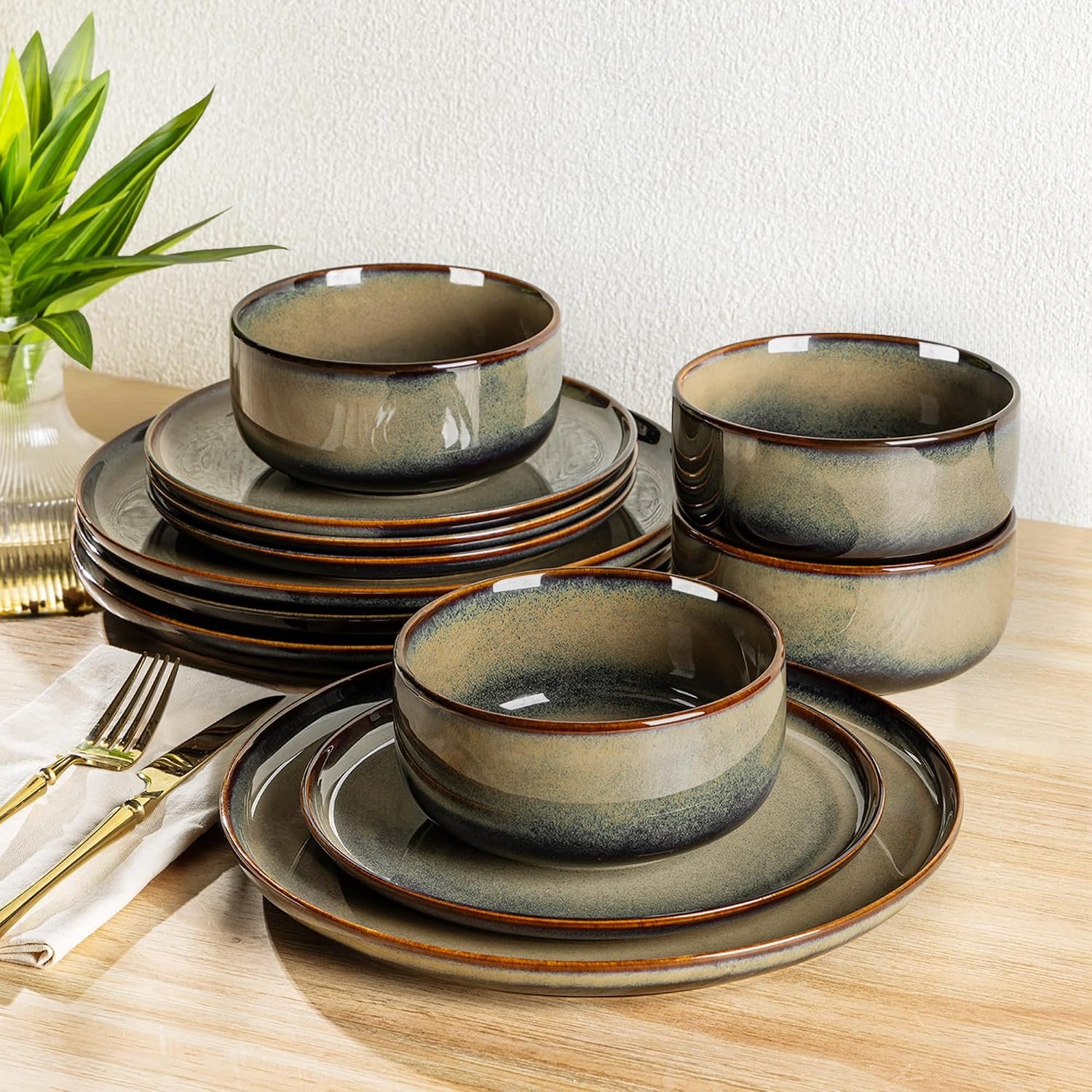 TheTerra Ceramic Dinnerware Sets for 4, 12 Pieces Handmade Reactive Glaze Plates and Bowls Set, Scratch Resistant Dish Set, Oven & Microwave & Dishwasher Safe, Coca Mocha