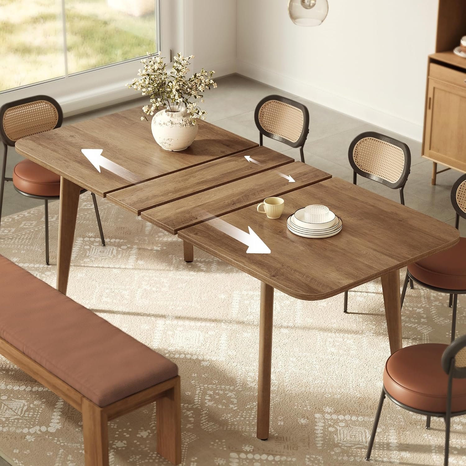 VASAGLE MAEZO Collection – Extendable Dining Table for 4/6/8, Kitchen Table with Tapered Legs, Curved Transitions, for Dining Room, Kitchen, Home Office, Honey Brown UKDT090K01V1