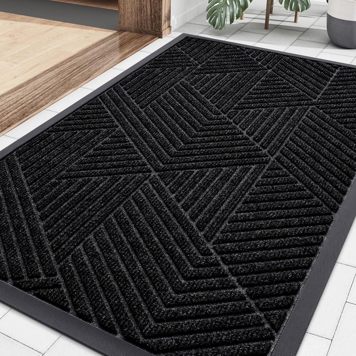 Smiry Front Door Mat Outside Entrance, Heavy Duty Sturdy Natural Rubber Doormat, Trap Dirt and Moisture, Easy Clean Low Profile Mats for Indoor Outdoor Entry, Irregular Triangle (29.5×17, Black)