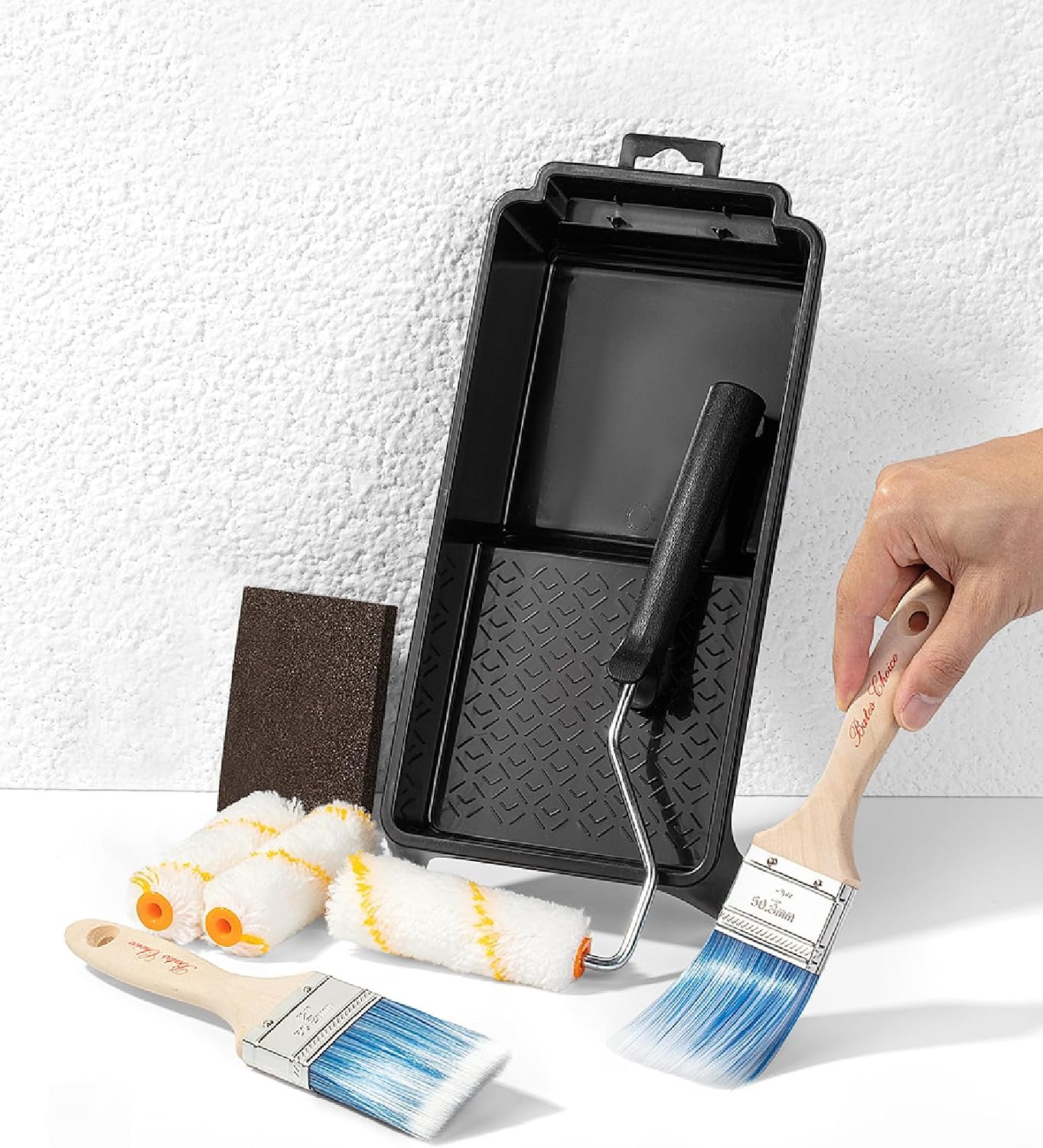 Bates- 4 Inch Paint Roller Kit, 8 pcs, 1x Plastic Paint Tray, 1x Roller Frame 4″, 3X Microfiber Covers 4″, 2X Flat Brushes 2″, 1x Sanding Sponge