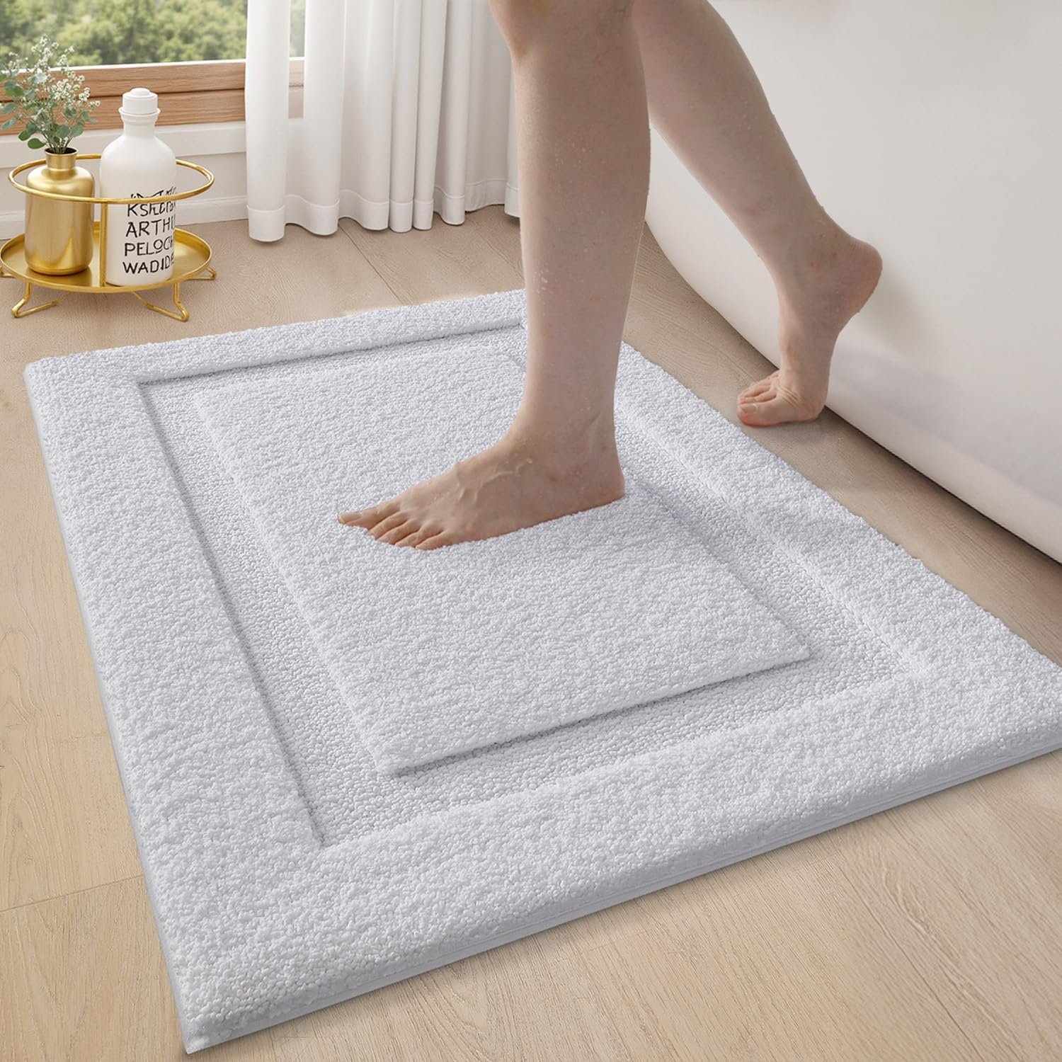 LUMI Ultra Soft Bathroom Rugs Absorbent, Non Slip Bath Mat 24×36, White | Machine Washable with Rubber Backing, Quick Dry, Premium Microfiber Plush Carpet for Bathtub and Shower Floor
