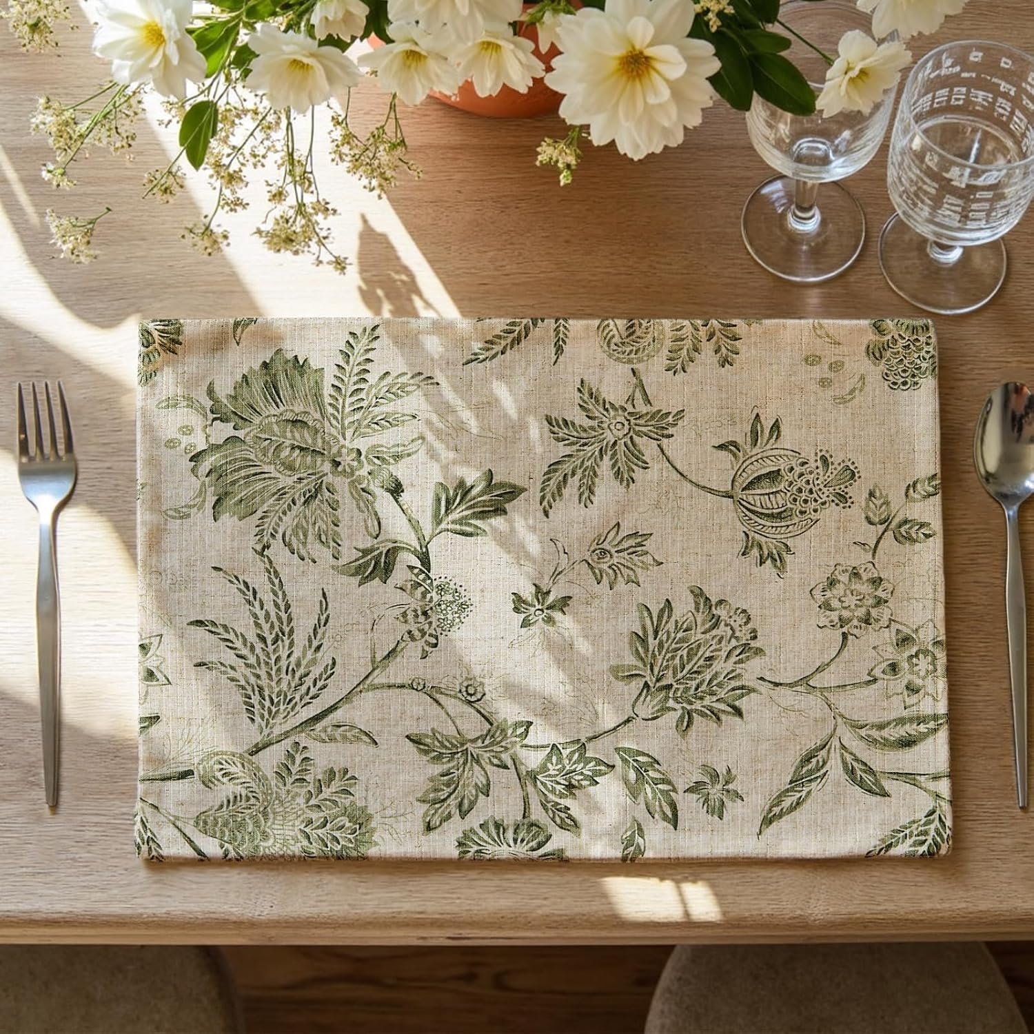 JINCHAN Sliva Linen Floral Placemats Set of 4 Farmhouse 13×19 Sage Green | Fabric Placemats, Cottage Style, Painterly Floral Pattern, Machine Washable, Easy to Store, Reusable