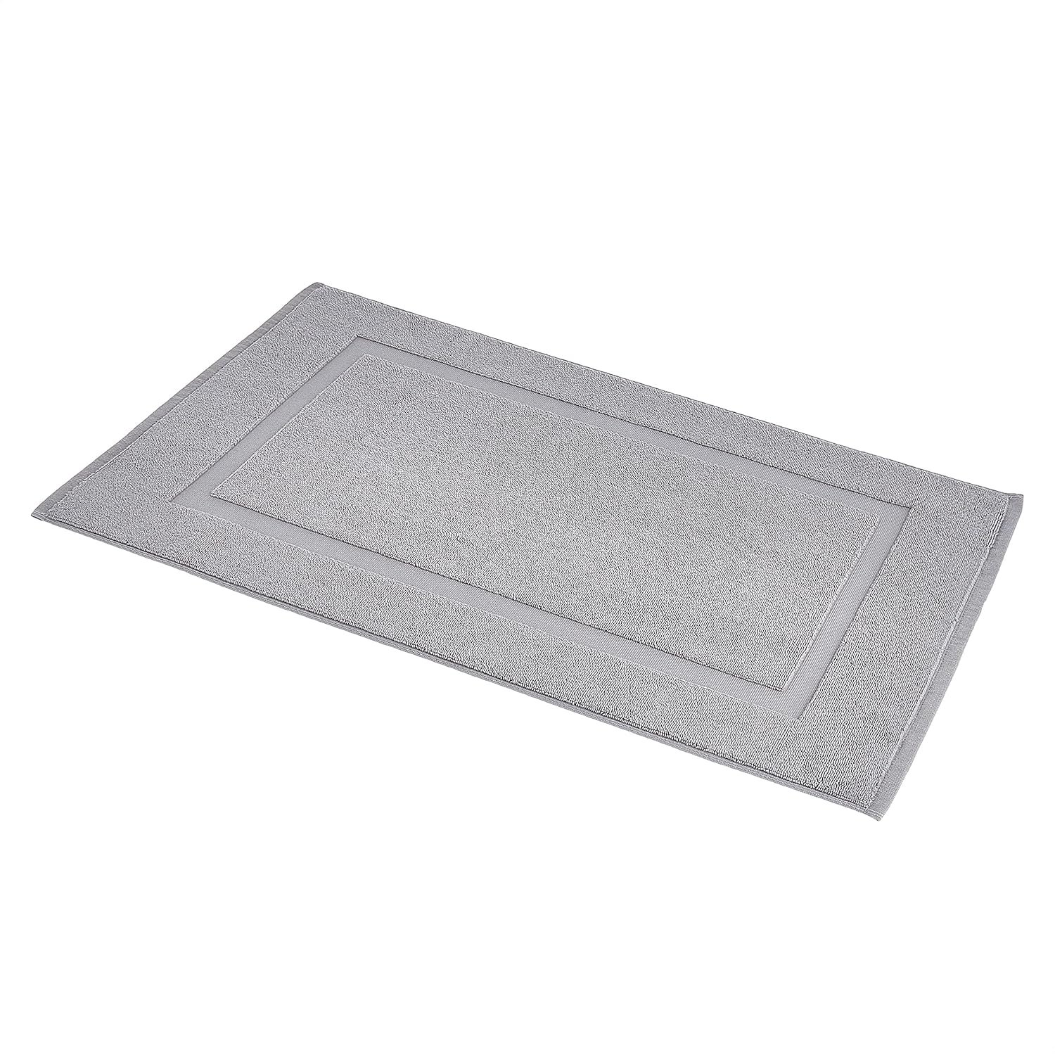 Amazon Basics Banded Bathroom Bath Rug Mat, Machine Washable, 100% Cotton, 31″ x 20″, Powder Gray